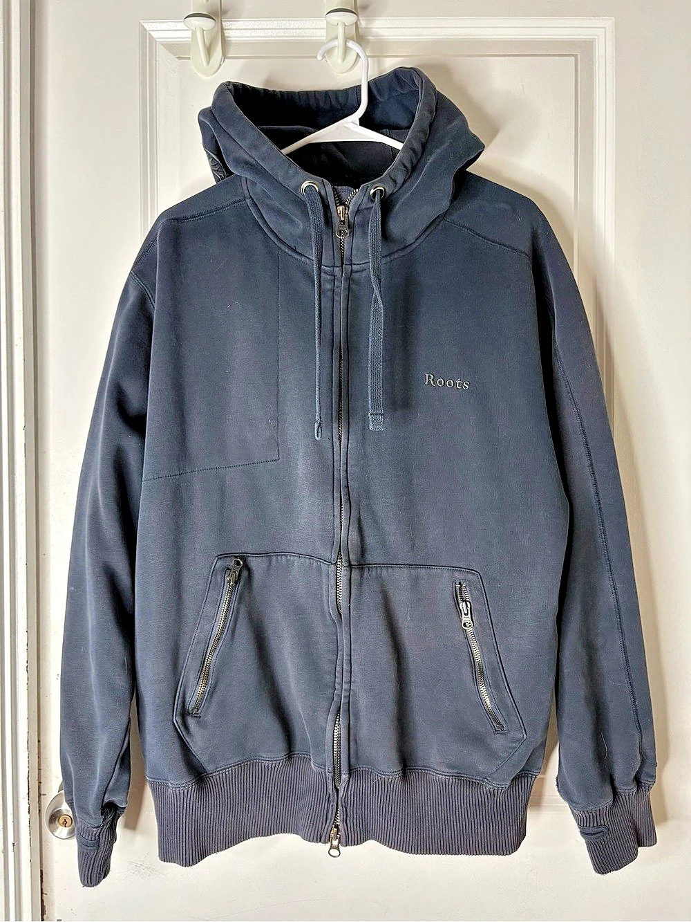 ✧ vintage y2k roots athletics dark navy full zip hoodie w/ thumbholes • xl ✧